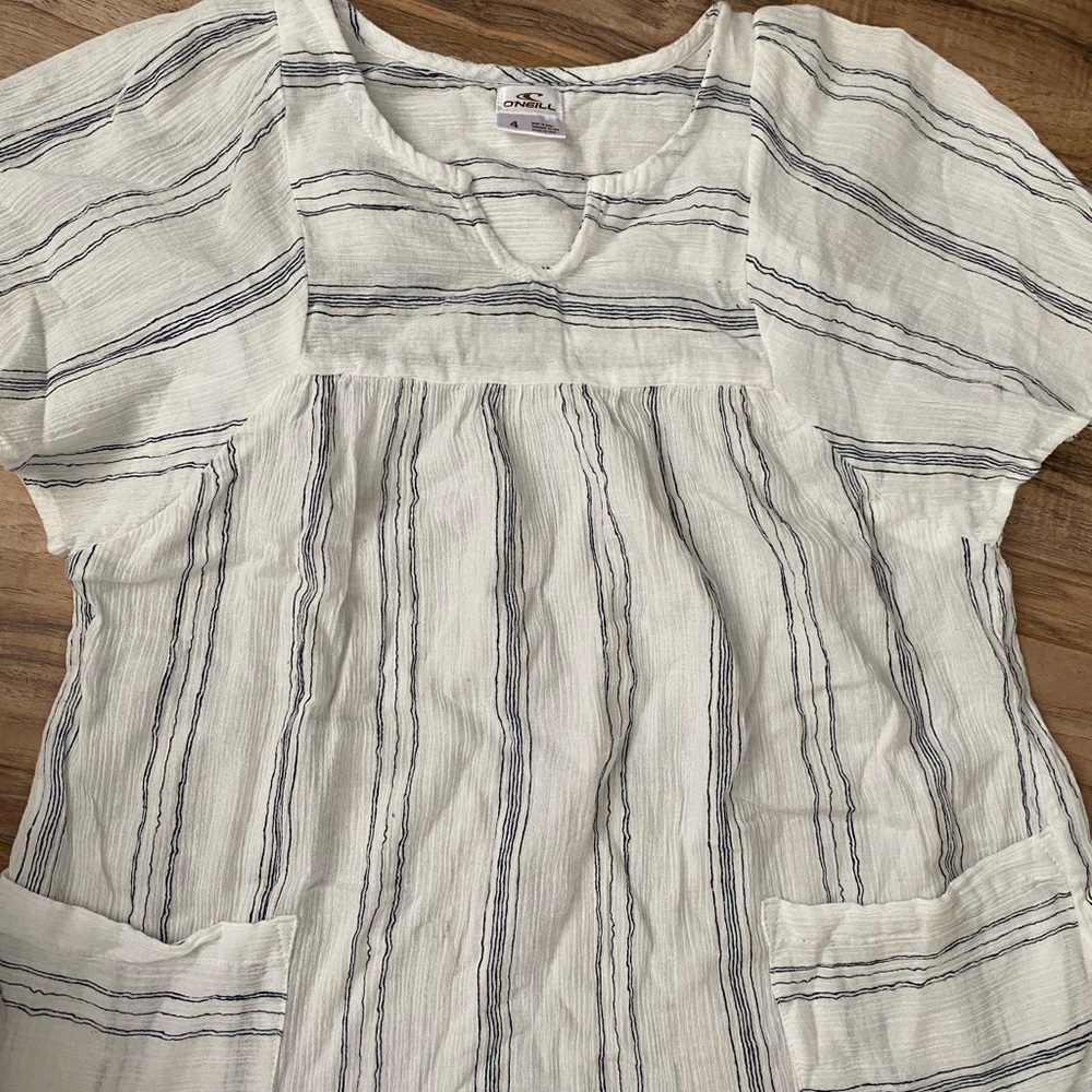 Really cute O’Neill shirt!